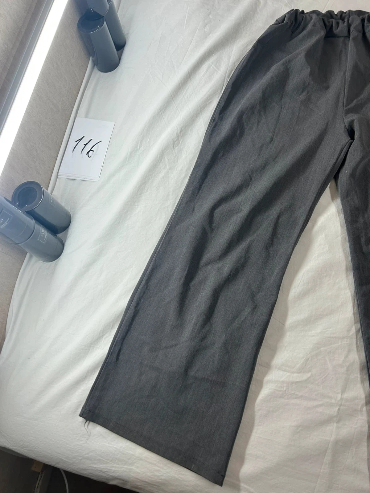 Pantalon ajusté gris vintage – photo 3